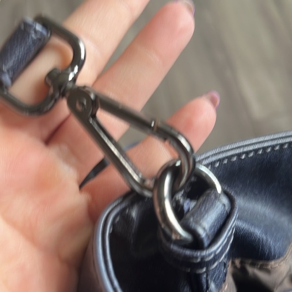 Matt & nat vintage satchel in navy with shoulder strap - Picture 13 of 15